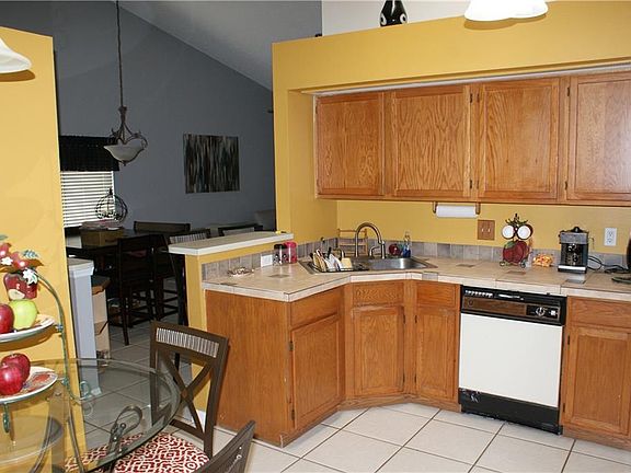 4th image of 12211 Augusta Woods Cir