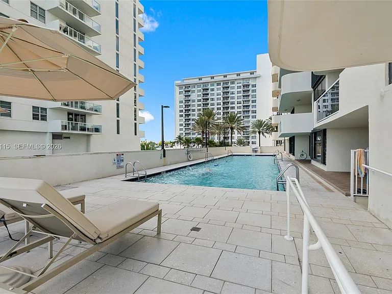 5757 Collins Ave #2207 — Photo 32