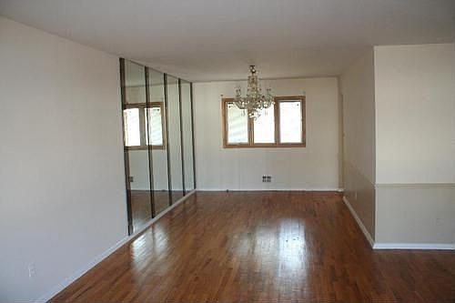 5th image of 571 Leheigh Ln