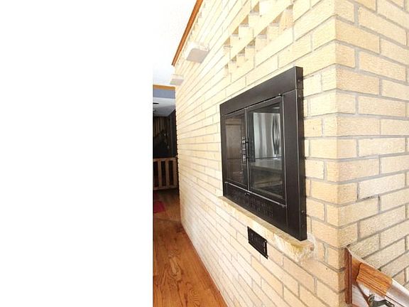 5th image of 5735 S Linwood Dr NE