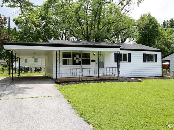 1100 Ozment Dr, Florissant, MO 63033
