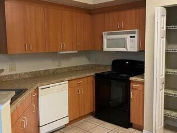5th image of 1510 Belmont Ln