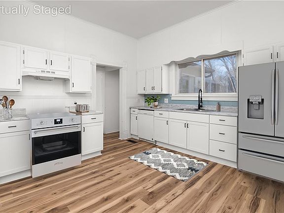 2nd image of 301 E Mitchell St