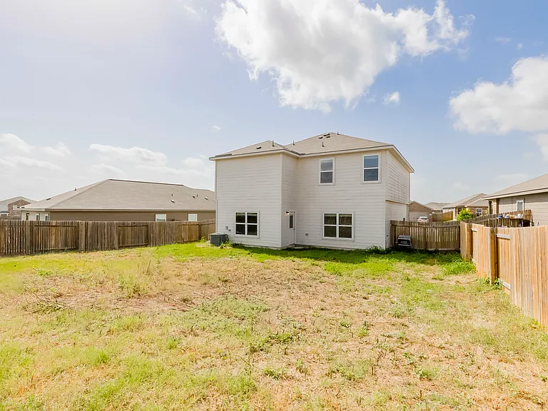 117 Fairfax Ln — Photo 29
