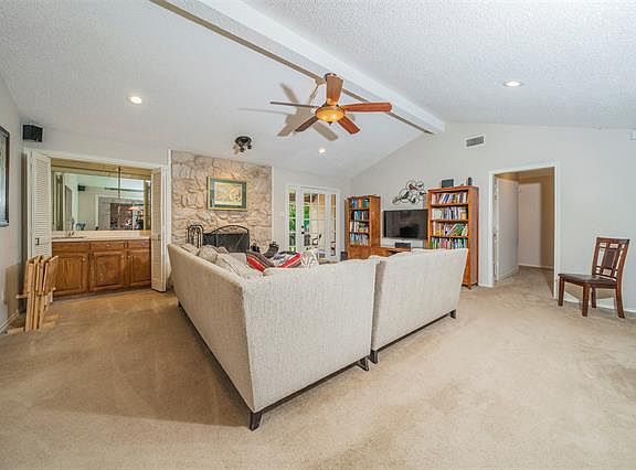 4th image of 2606 Foxboro Dr