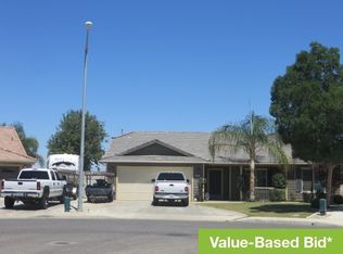 8900 Long Island Dr, Bakersfield, CA 93311