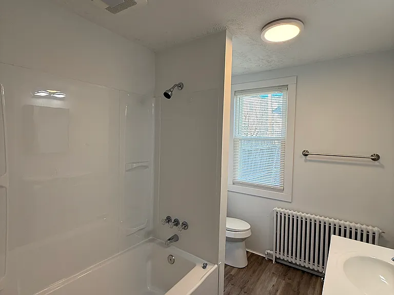 1841 Chislett St — Photo 13