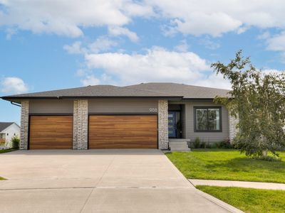 9138 Moonseed Ct, West Des Moines, IA, 50266