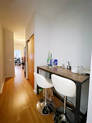 Rented by Living New York | media 13