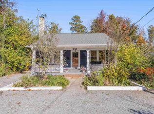 2102 University Dr, Durham, NC 27707