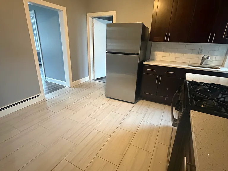 35-37 W 29th St #9 — Photo 2