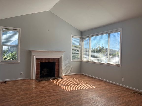4th image of 1436 Williams Ave