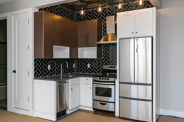 Rented by Nooklyn NYC LLC | media 51