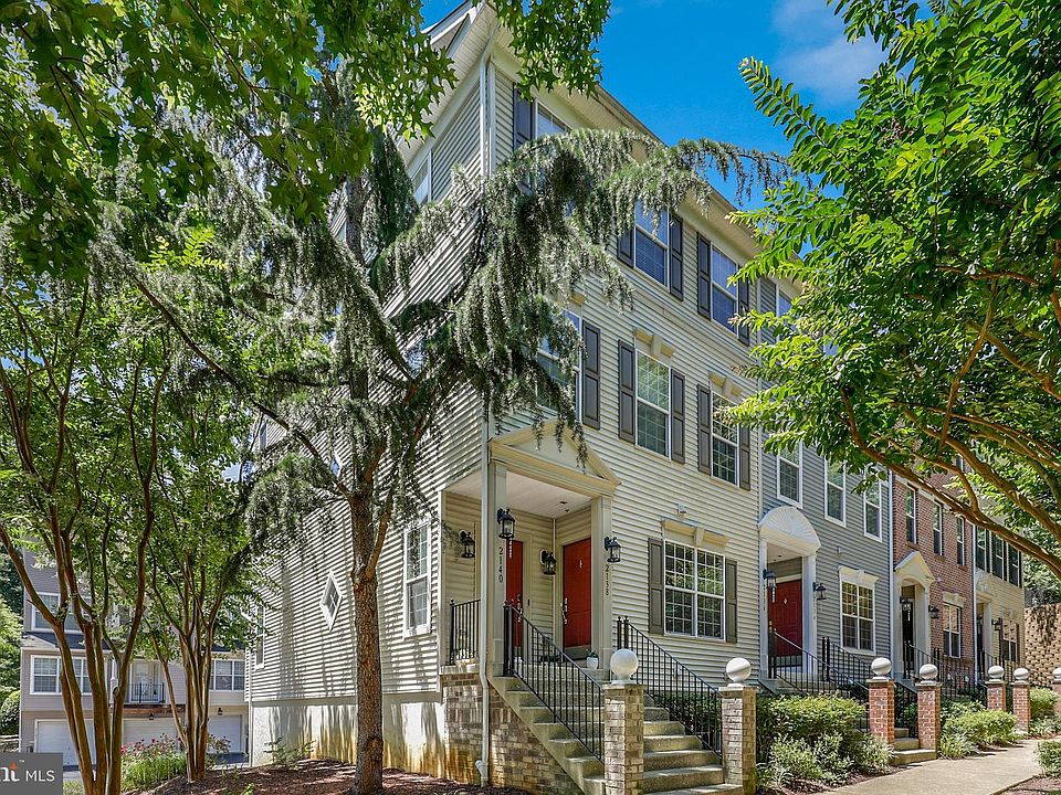 1st image of 2140 Hideaway Ct #32