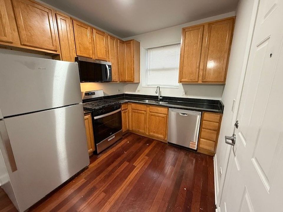 1st image of 2321 N Oak Park Ave #2323-105