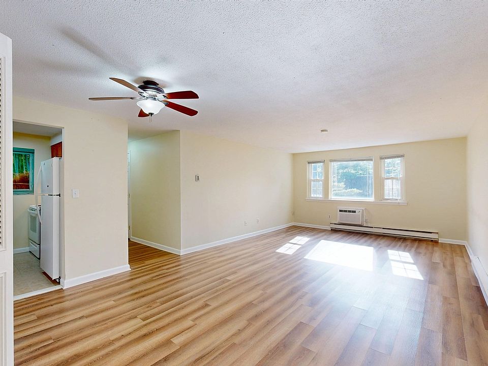 1st image of 180 Main St APT 3304