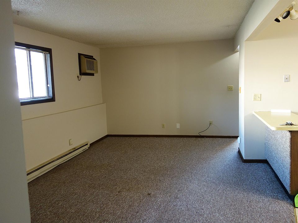 1st image of 520 Bellarmine Dr E APT 2