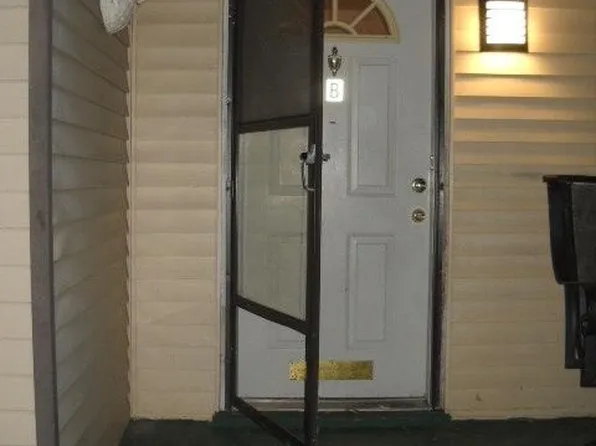 16550 106th Ave SE #B, Renton, WA 98055