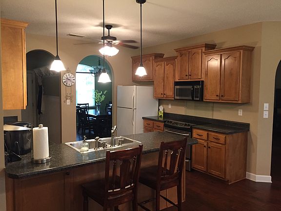 4th image of 8094 Baron Dr