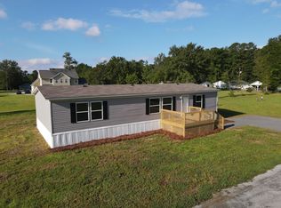 114 Backhall Rd, Saint Stephen, SC 29479