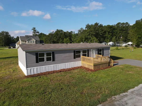 114 Backhall Rd, Saint Stephen, SC 29479