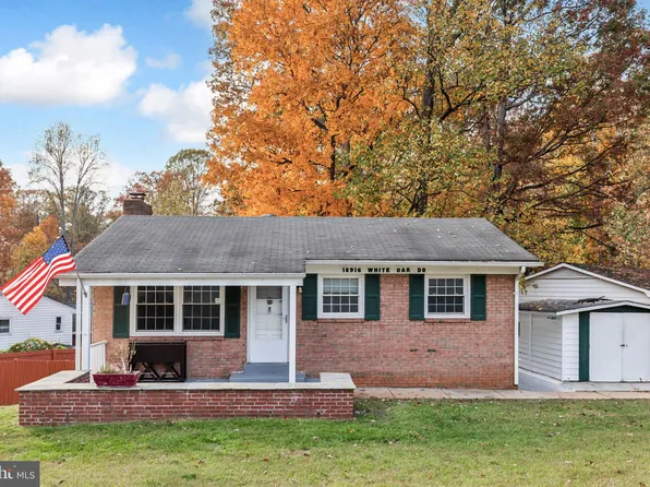 18916 White Oak Dr, Triangle, VA 22172
