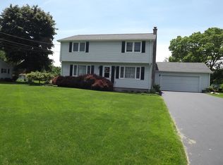 8 Cayuga Dr, Horseheads, NY 14845