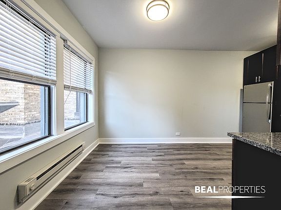 3rd image of 725 Saint Johns Ave APT 4
