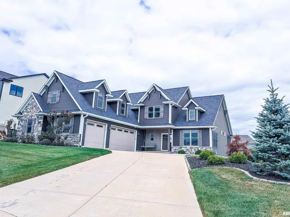 285 Madison Dr, Riverdale, IA 52722