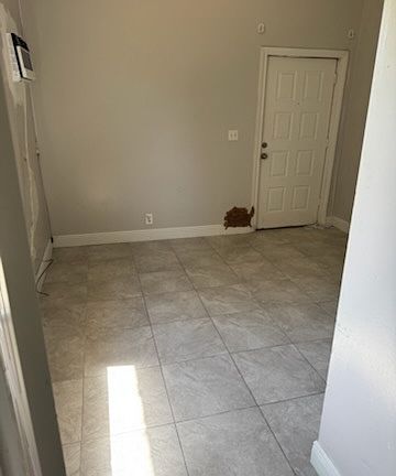 2nd image of 11007 NW 10th Ave