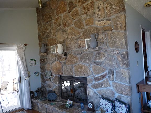 4th image of 17 Big Horn Cir #7000-D