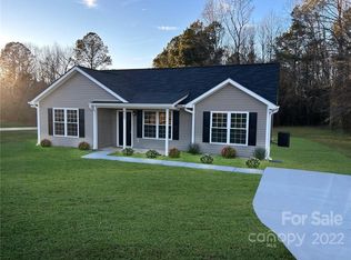 623 W Elizabeth St, Jefferson, SC 29718