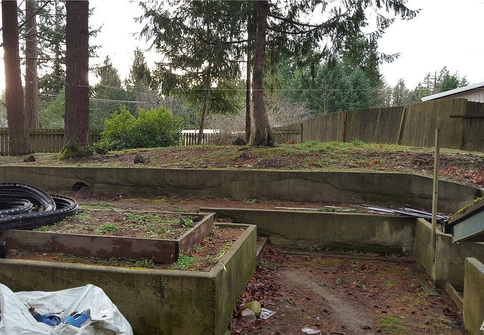 2nd image of 18819 McGhee Dr E