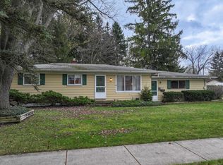 301 Airport Dr, Holly, MI