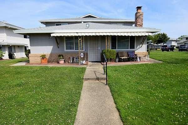 1st image of 3552 Opal Dr APT 1