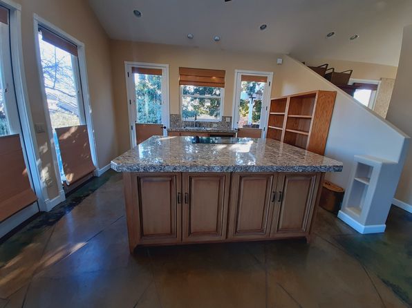 3002 Bowling Green Dr, Murphys, CA 95251