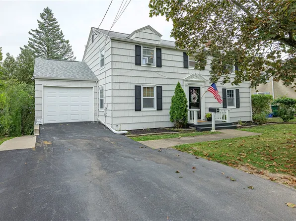 50 Hillside Dr, Geneva, NY 14456