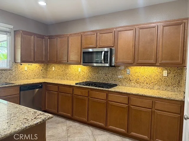 41103 Portia St — Photo 16