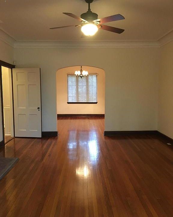 1st image of 3311 Pine St APT 2