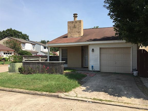 3rd image of 10328 Sommerville Ave