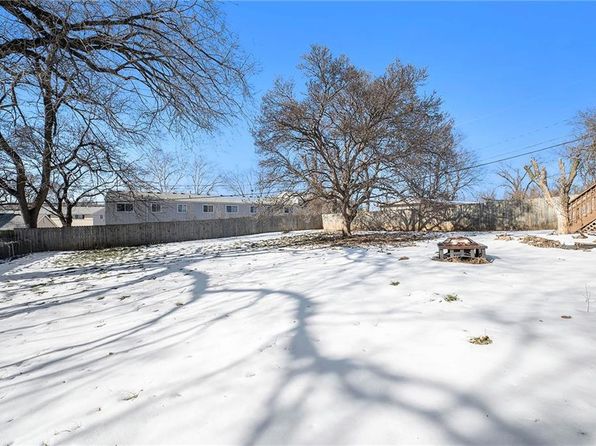 4260 NE Kelsey Rd, Kansas City, MO 64116