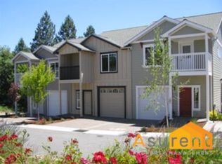 108 McCully Ln, Jacksonville, OR 97530