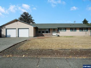 725 E St, Lebanon, OR 97355