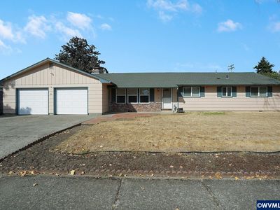 725 E St, Lebanon, OR, 97355