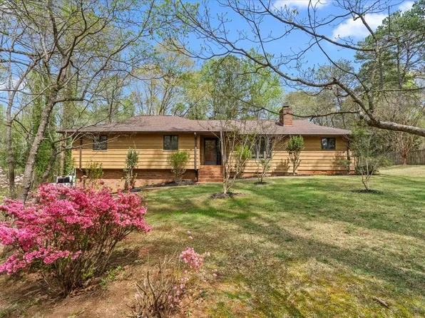 1044 Oak Creek Dr, Spartanburg, SC 29302