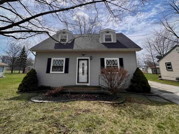 15623 Heide St, Brownstown, MI 48173