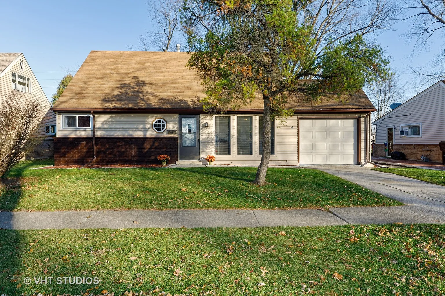 416 Winnebago St photo 1