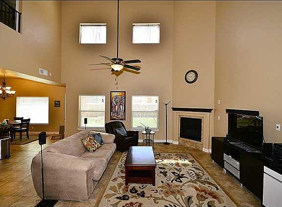 3rd image of 11557 Porfirio Payan Dr