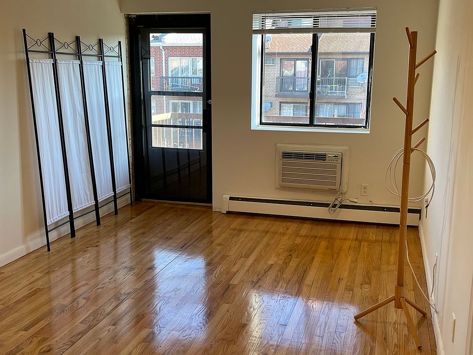 1st image of 7548 113th St #3