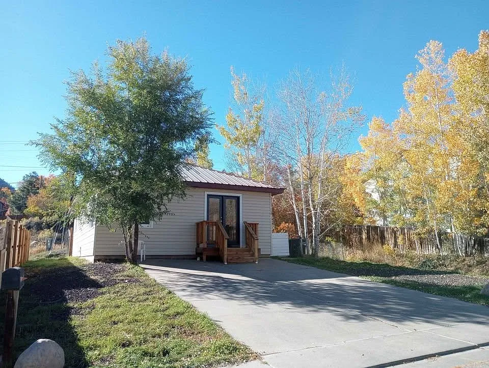 2 bed, 1000 sqft, $1,850 — Photo 1